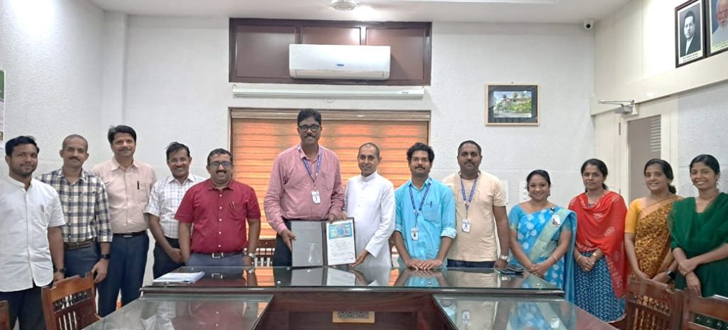 MoU signed with St. Berchmans College, Changanacherry on 22/08/2024 for joint research projects and academic program